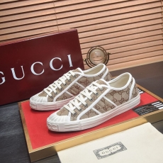 Gucci Low Shoes